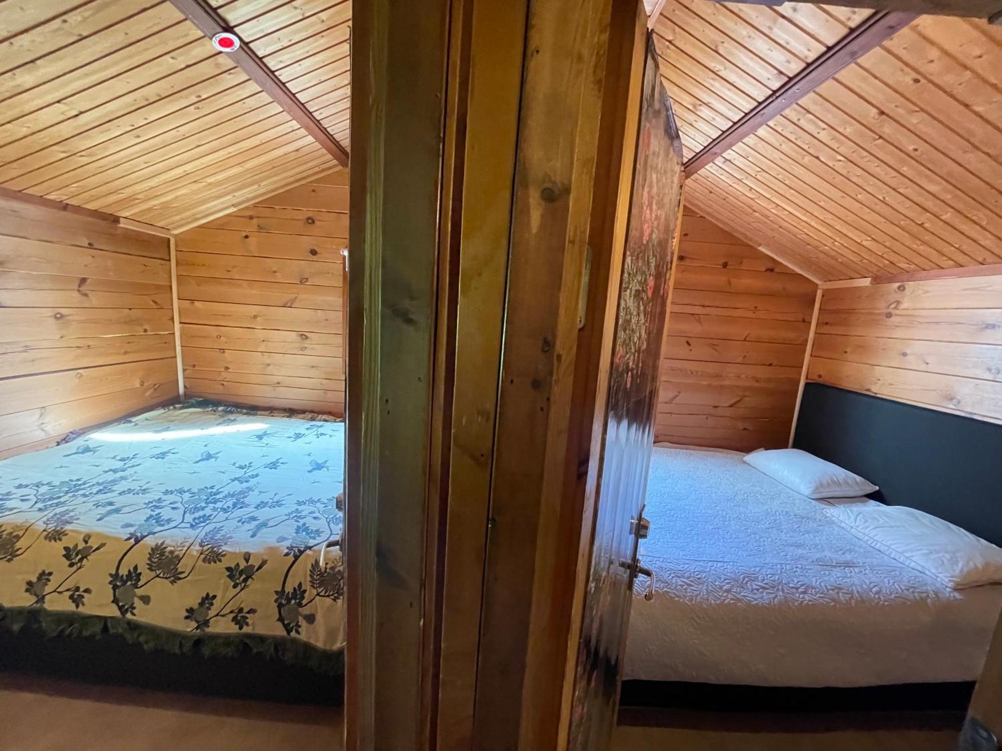 Three Rooms Stuga I Stugby Near National Park Undenas Exterior photo